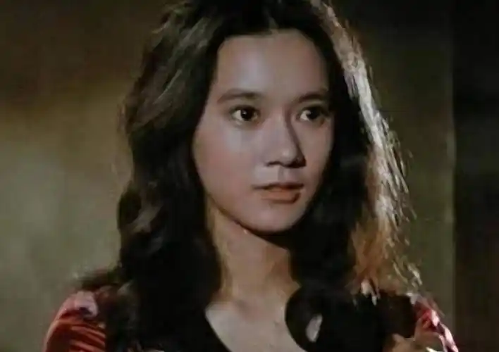 传奇女星丁佩:她是向华强前妻,李小龙之死让她背负万人唾骂