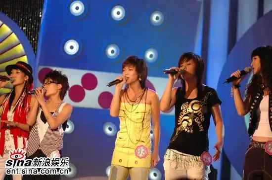 影音娱乐 音乐 2006超级女声专题 正文超女合唱《手拉手》  点击此处