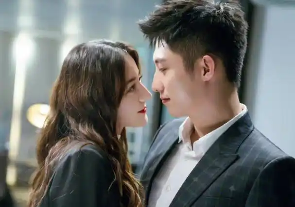 黄景瑜前妻为热巴发声,造谣狗仔认怂闭嘴