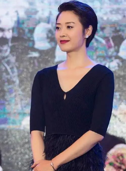 双料影后范志博长得好看戏也好低调不张扬喜欢简单生活