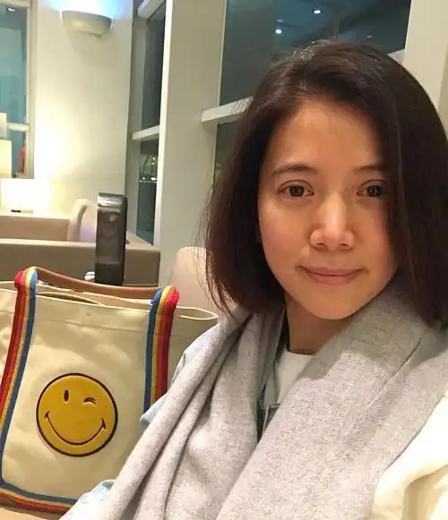 李小冉肤如凝脂胡可放飞自我女神素颜也路人