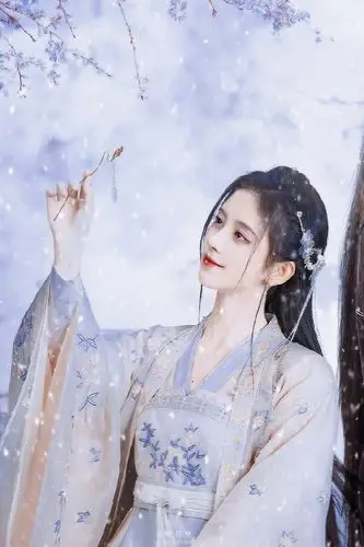 鞠婧祎如意芳菲