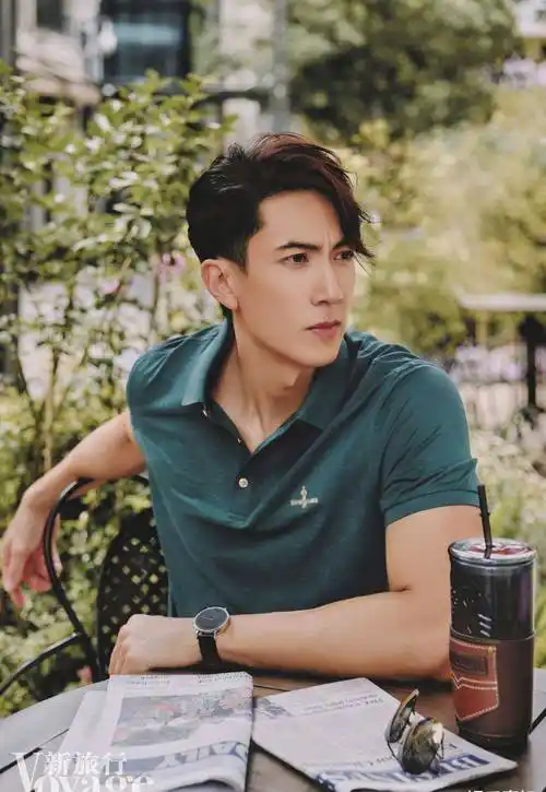 吴尊《voyage新旅行》封面大片,清晰的侧颜轮廓十分帅气_绅士_夏日