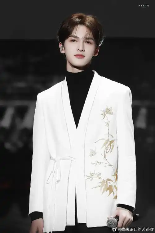 朱正廷##朱正廷少年白马醉春风