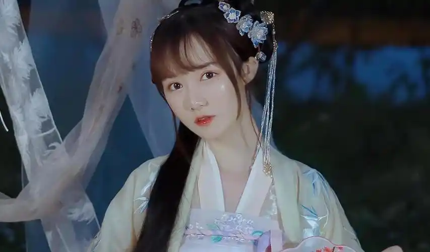 气质抖音古装美女图片壁纸大全