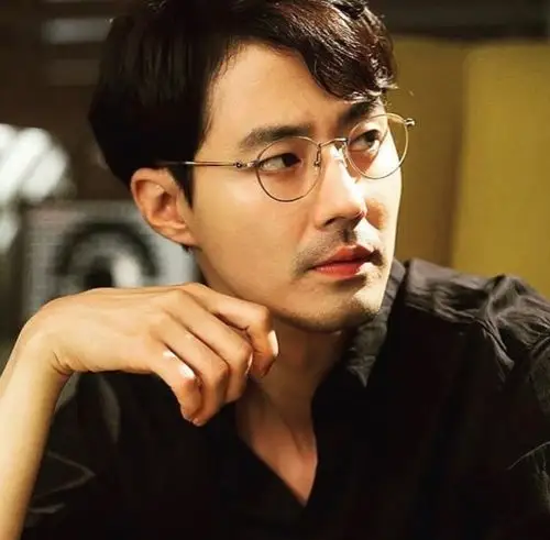 赵寅成 壁纸 明星 帅哥 大叔 男神