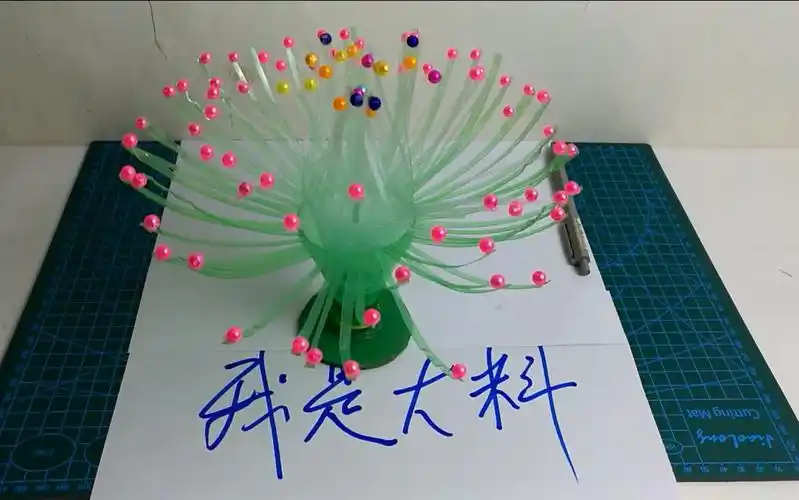 【塑料花篮】矿泉水瓶别扔了,这样处理一下,秒变漂亮的家居装饰