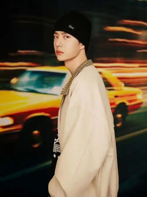 王一博这就是街舞6总决赛街头风大片