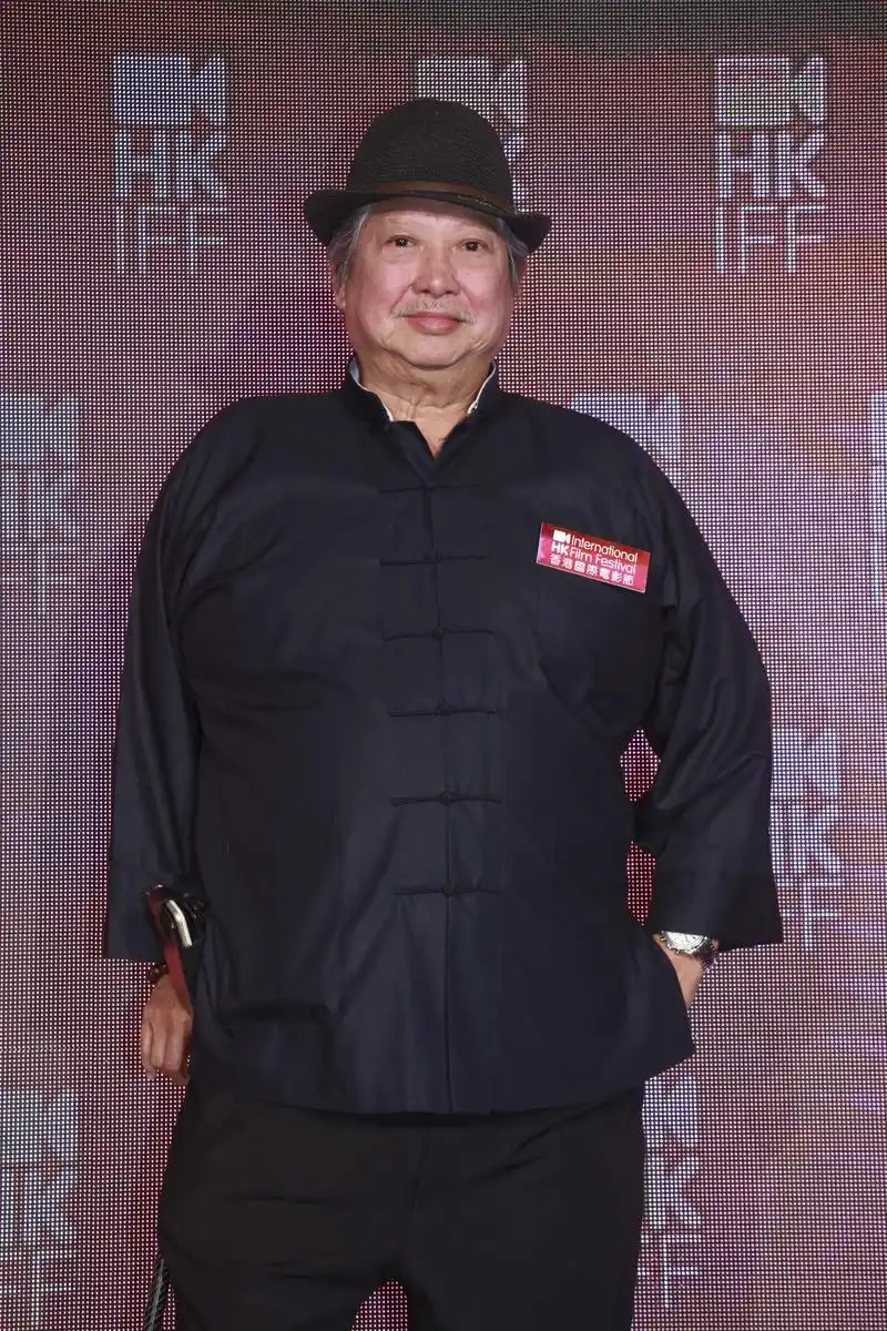 原创67岁洪金宝瘦了状态不错上了年纪各种旧伤复发