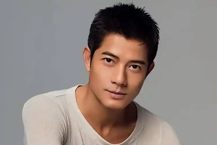 天王郭富城:背后不得不提的女人,不是妻子但胜似妻子