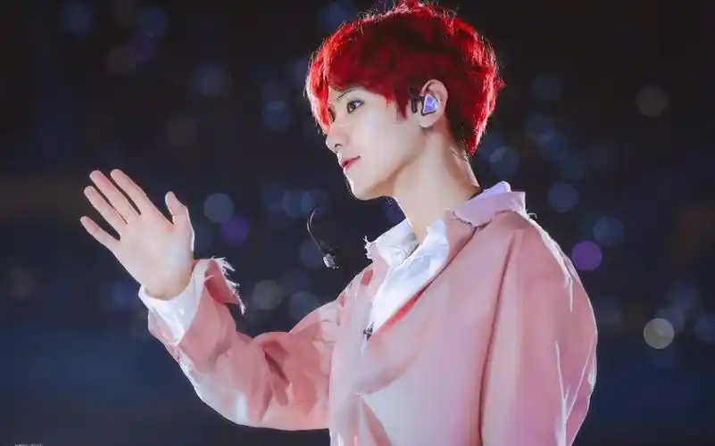 【边伯贤】《lotto》竖屏直拍161022