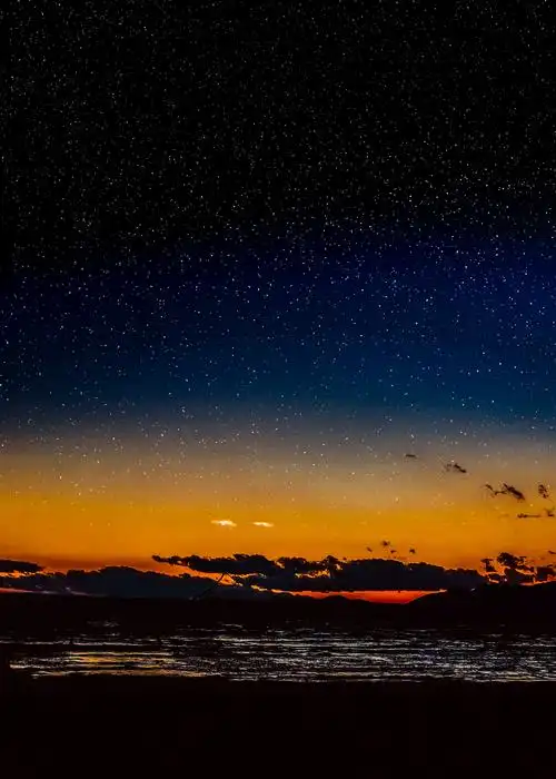 本期主题"星空",我们征选了16幅优秀作品供大家欣赏.