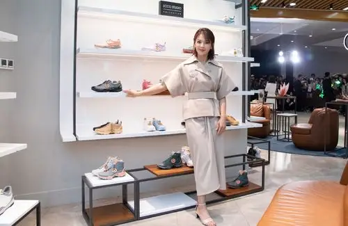 刘涛优雅自信写真图片,明星,美女,性感,明星,写真,刘涛