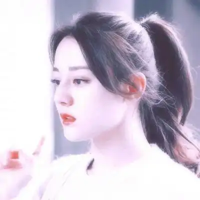 明星迪丽热巴可爱头像