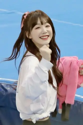 徐梦洁暗格杀青剧照