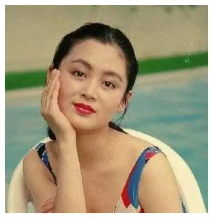 她为何称为"大陆第一美人",看到年轻时候的照片,真的没有骗人|陈红