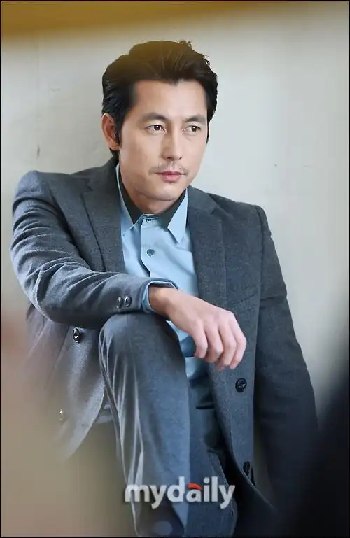 郑雨盛被骗新浪娱乐讯 韩国著名编剧朴某因涉嫌诈骗23亿韩元而被检察