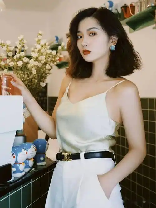 2023流行"港风短发烫",够美吗?_女生_侵权_网络