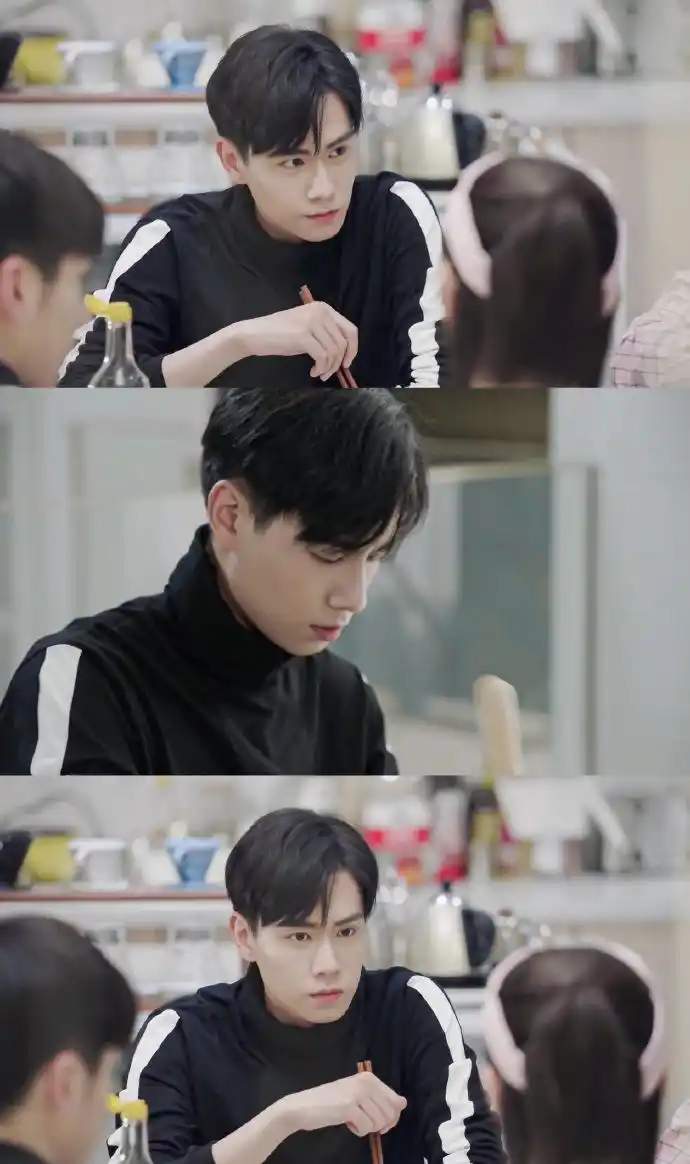 小吴白也太乖巧可爱了吧"@胡一天啊亲爱的热爱的 胡一天 × 吴白‖截