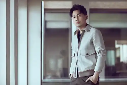 妈妈们爬墙头的速度比你快!吴秀波事件后 雷佳音才是赢家