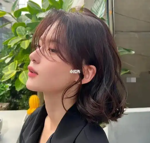 齐肩短发77自然低调颜色