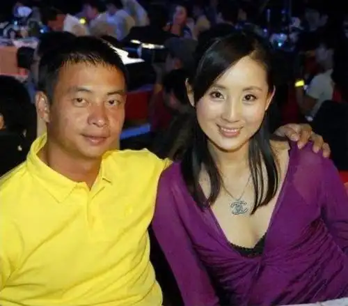 体操李小双,退役娶歌手妻子,47岁仍无子,效仿李宁创业身价过亿