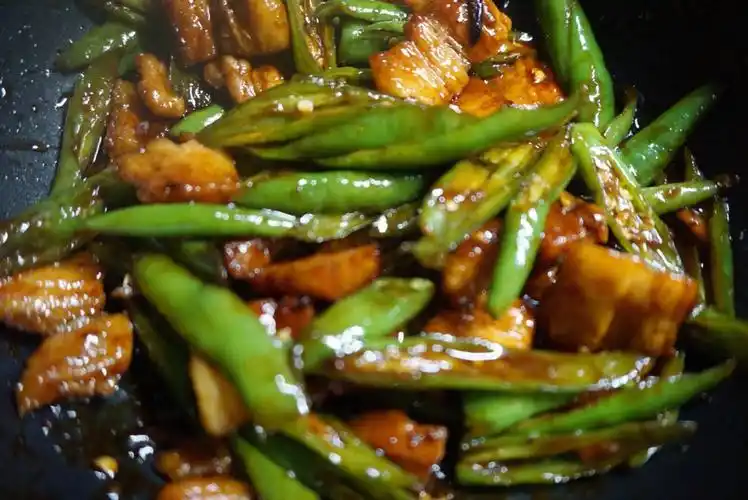 又解锁一道好吃的家常菜小炒肉