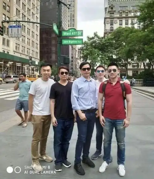 从雷军穿紧腿裤说起中国各领域男士形象值得革新一次