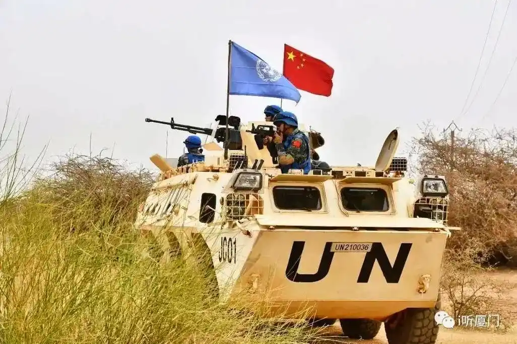 un蓝盔是什么组织 - 抖音