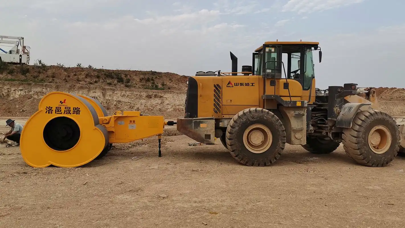 行业资讯|新闻中心|梅花冲击碾压路机|高速液压冲击夯实机|2~36吨