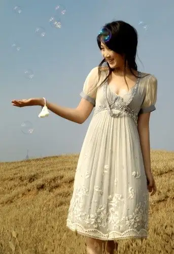 图龙梅子透视写真曝光性感绝美展现初夏风情