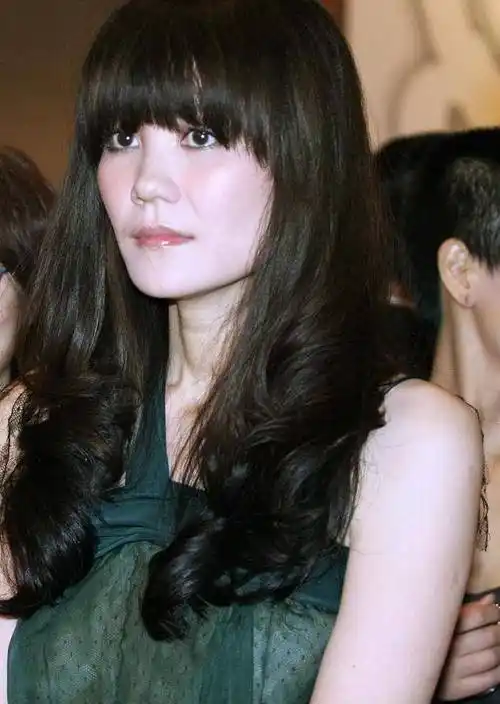 王菲48岁产子?营销号可真敢写!_婚姻_生活_谢霆锋