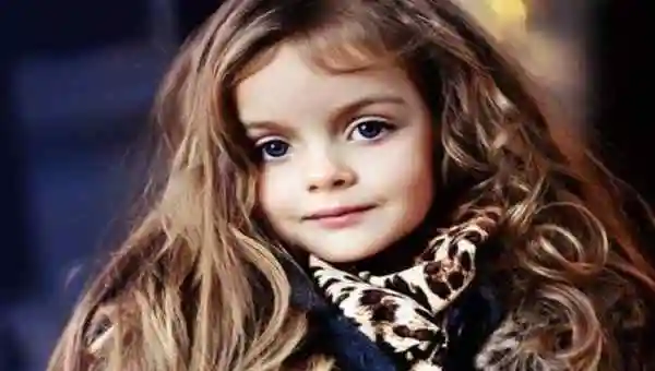 十大网红小女孩 俄罗斯十大最漂亮童星 萌哭了!
