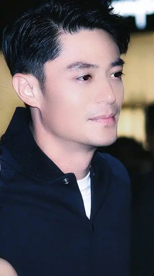 令人怦然心动的眼睛# 霍建华脸上什么地方最令你怦然心动,眼睛,状唇