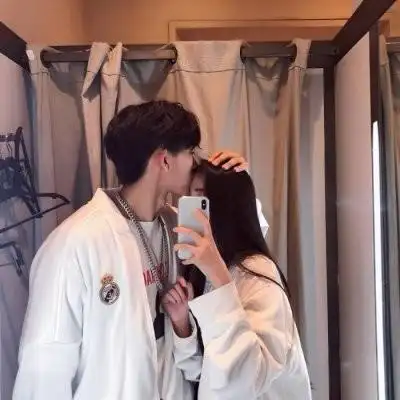 2021新款一对甜蜜情头头像,情侣头像图片-回车桌面