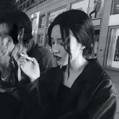 网红伤感女生头像