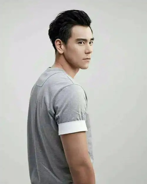 盘点彭于晏 5 款超帅男生发型推荐,寸头,飞机头,油头你最爱哪个他?