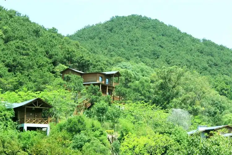 旅途美家-凤泉山庄