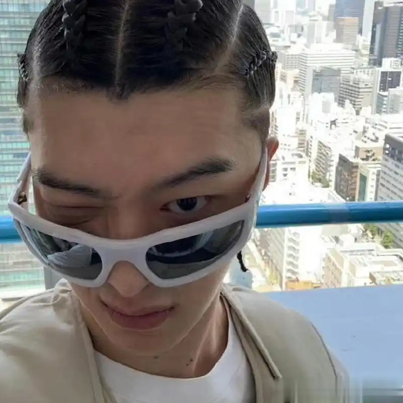 范丞丞地垄沟发型#范丞丞地垄沟编发自拍,wink怼脸拍好帅,地垄沟编发