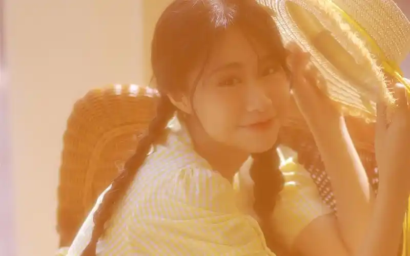 性感美女田园风复古写真桌面壁纸