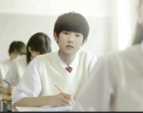 【图】王源的学习成绩怎么样? 742分的奥秘