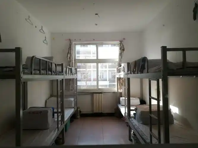 不忘初心,牢记育人使命——建丰润二中宜居宿舍,办人民满意教育