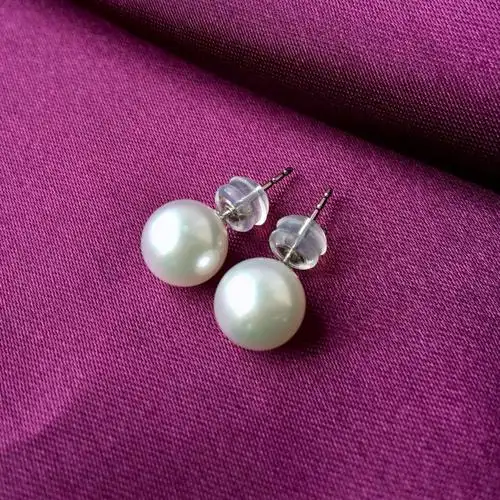 18k金镶天然珍珠耳钉