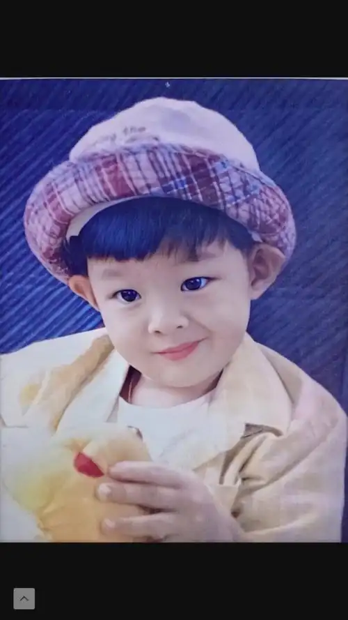 黄明明saint 明明小宝贝生日快乐鸭 图片来自微博