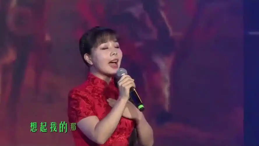 王二妮情人节唱情歌《圪粱梁》现场版!