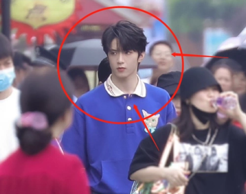 15岁刘耀文骑不了电动车,上《密室3》时的身高,却把我给看愣了