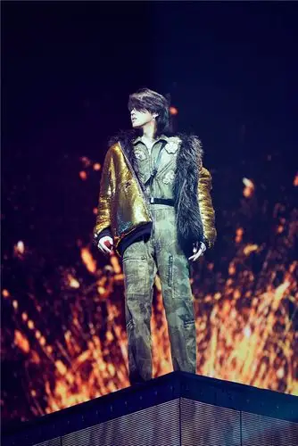 "这里是妈妈的故乡",吴亦凡巡演首站南京开唱,不仅燃而且暖!