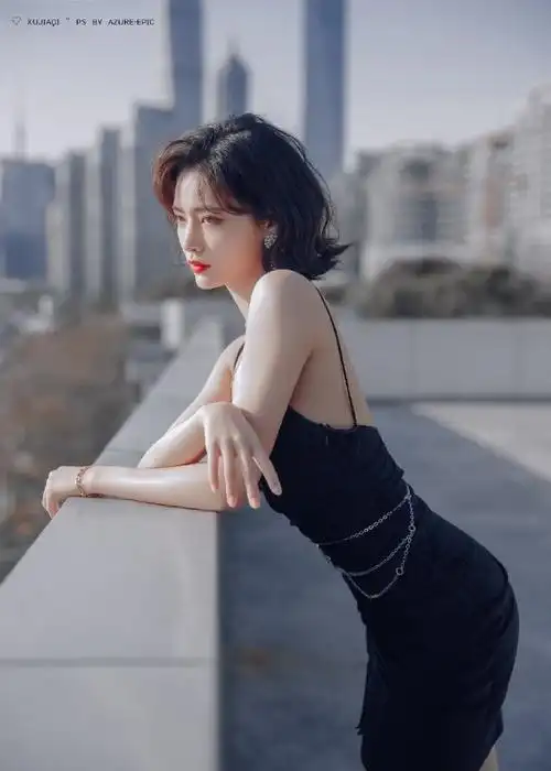 许佳琪新曲如影如芒#好听,你可以永远相信kiki许佳琪,傲人的身材