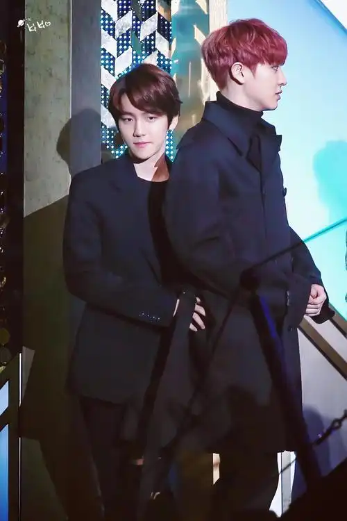 朴灿烈边伯贤灿白