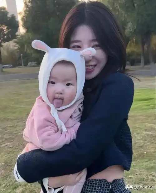 来吃瓜!万达第一顺位继承人来了!网红自爆女儿的爸爸是王思聪